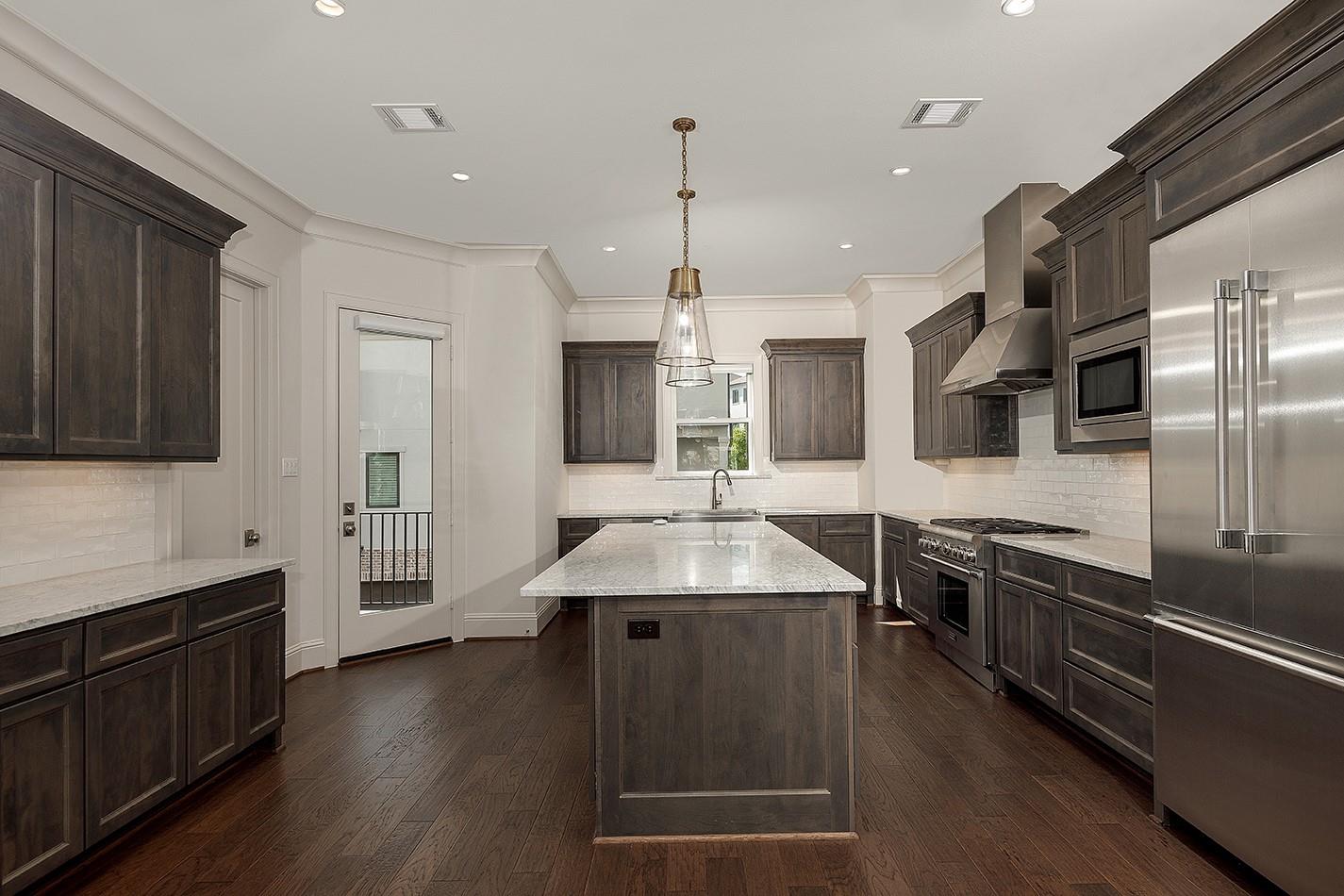 2503 Lake Front Circle