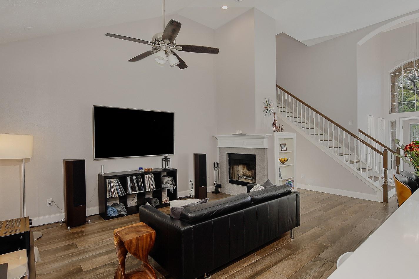 10 Acacia Park Place