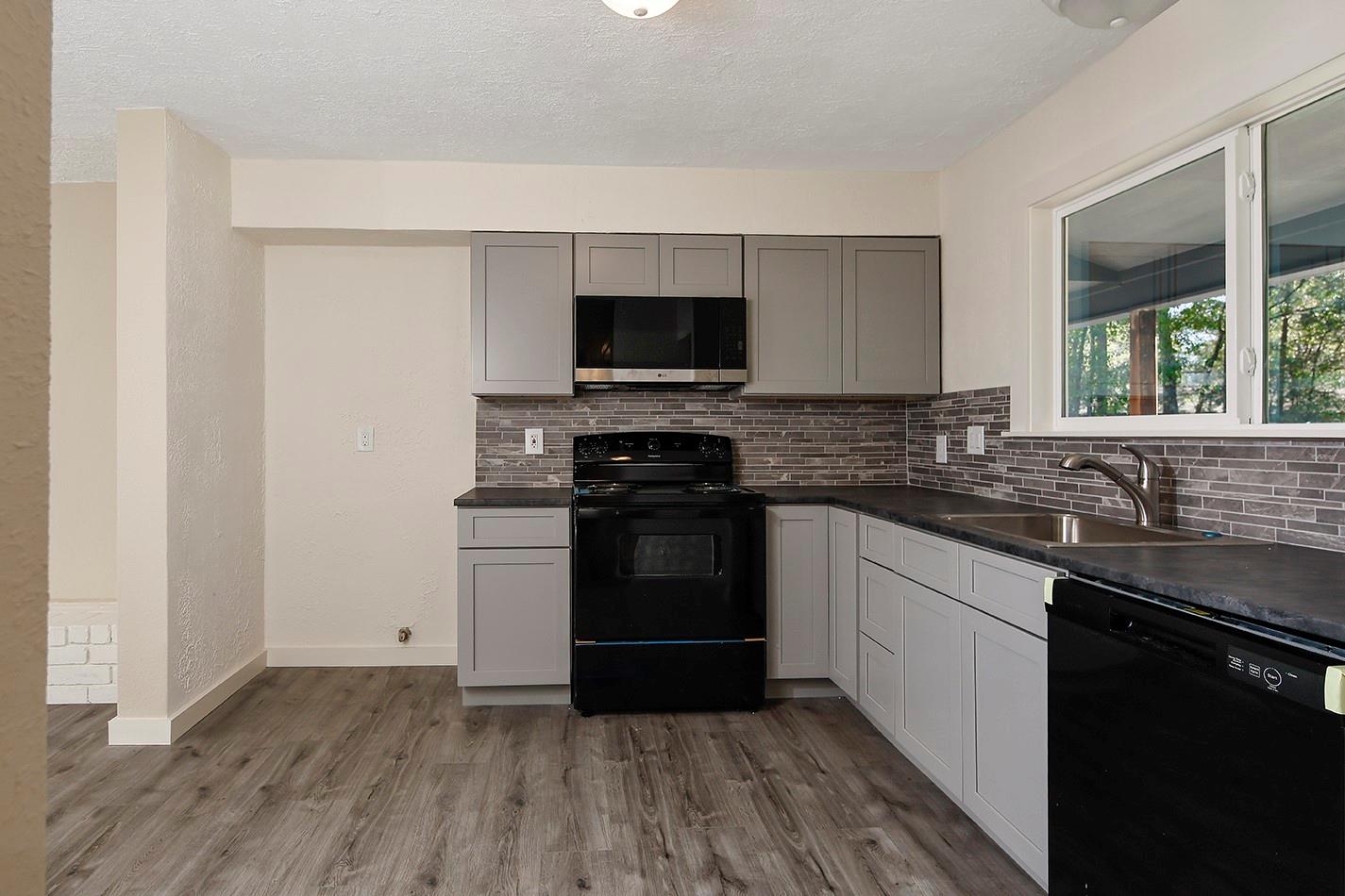 1002 E Red Cedar Circle