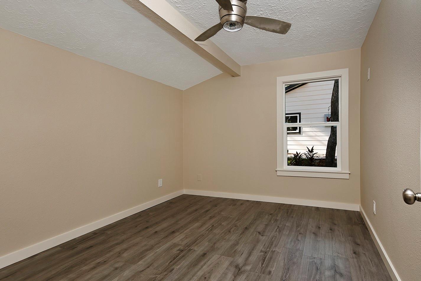 1002 E Red Cedar Circle