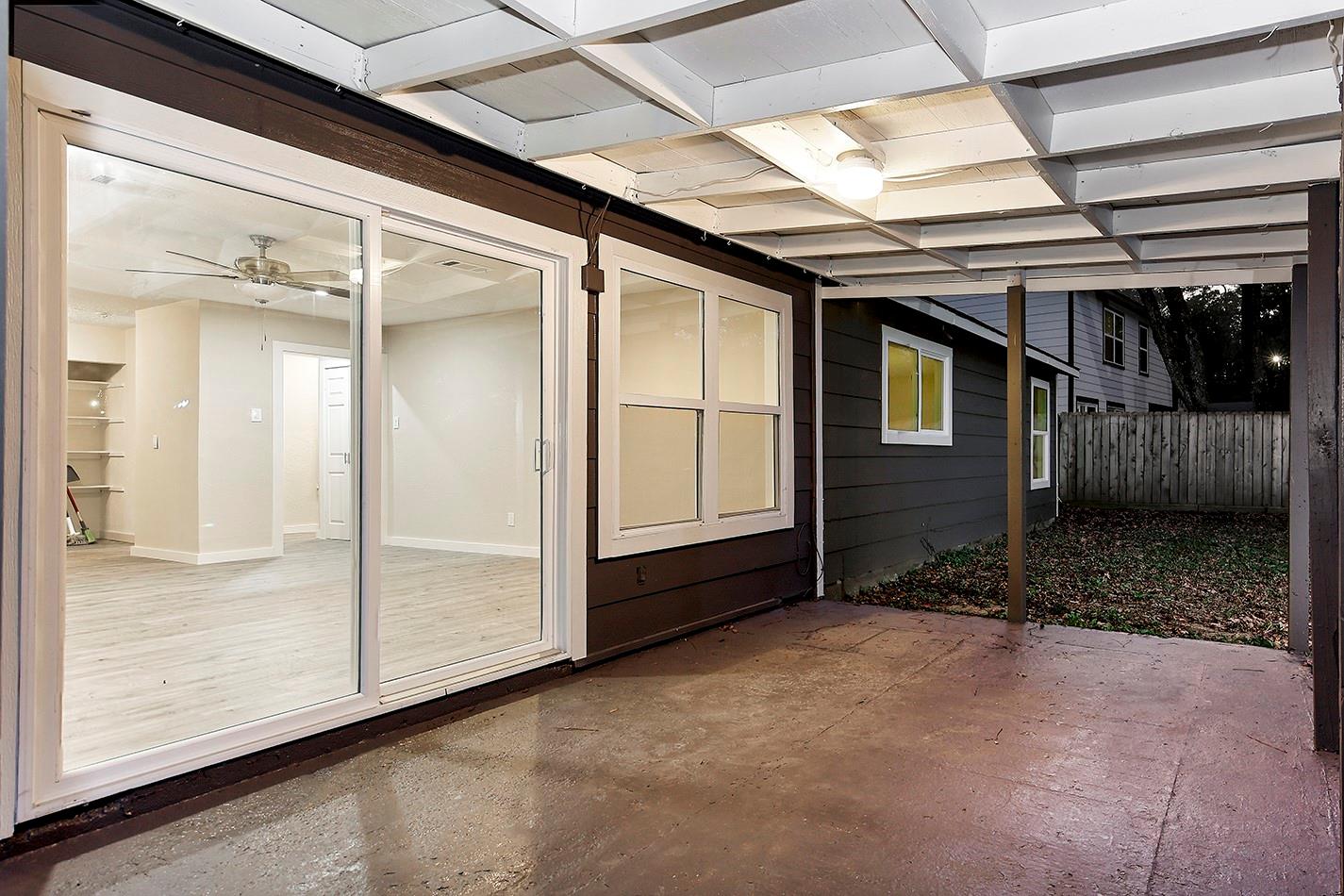 1002 E Red Cedar Circle