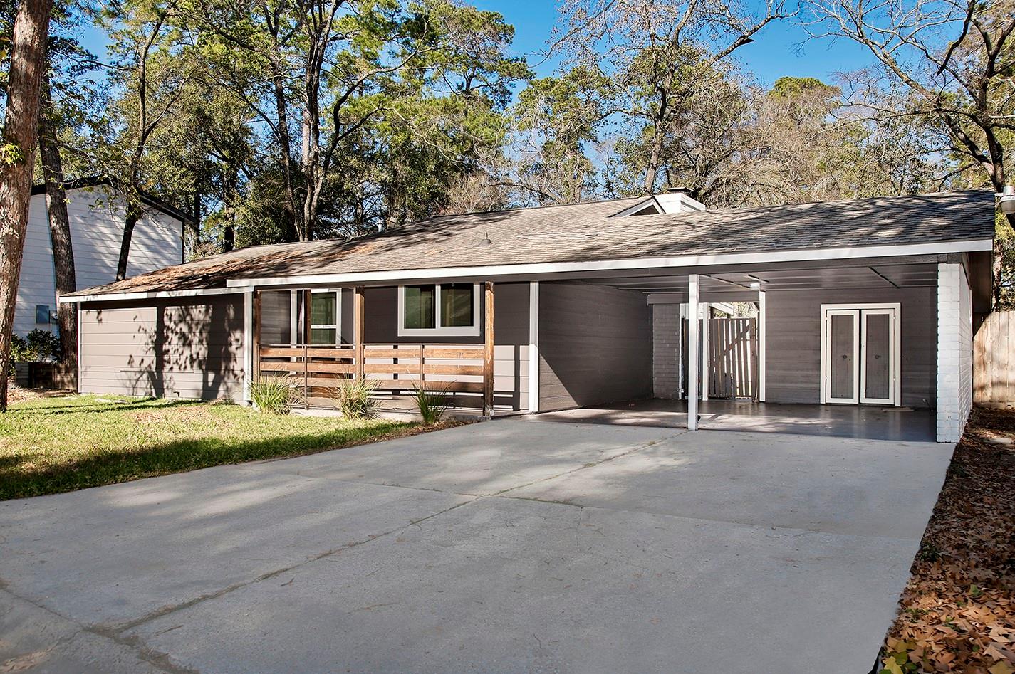 1002 E Red Cedar Circle