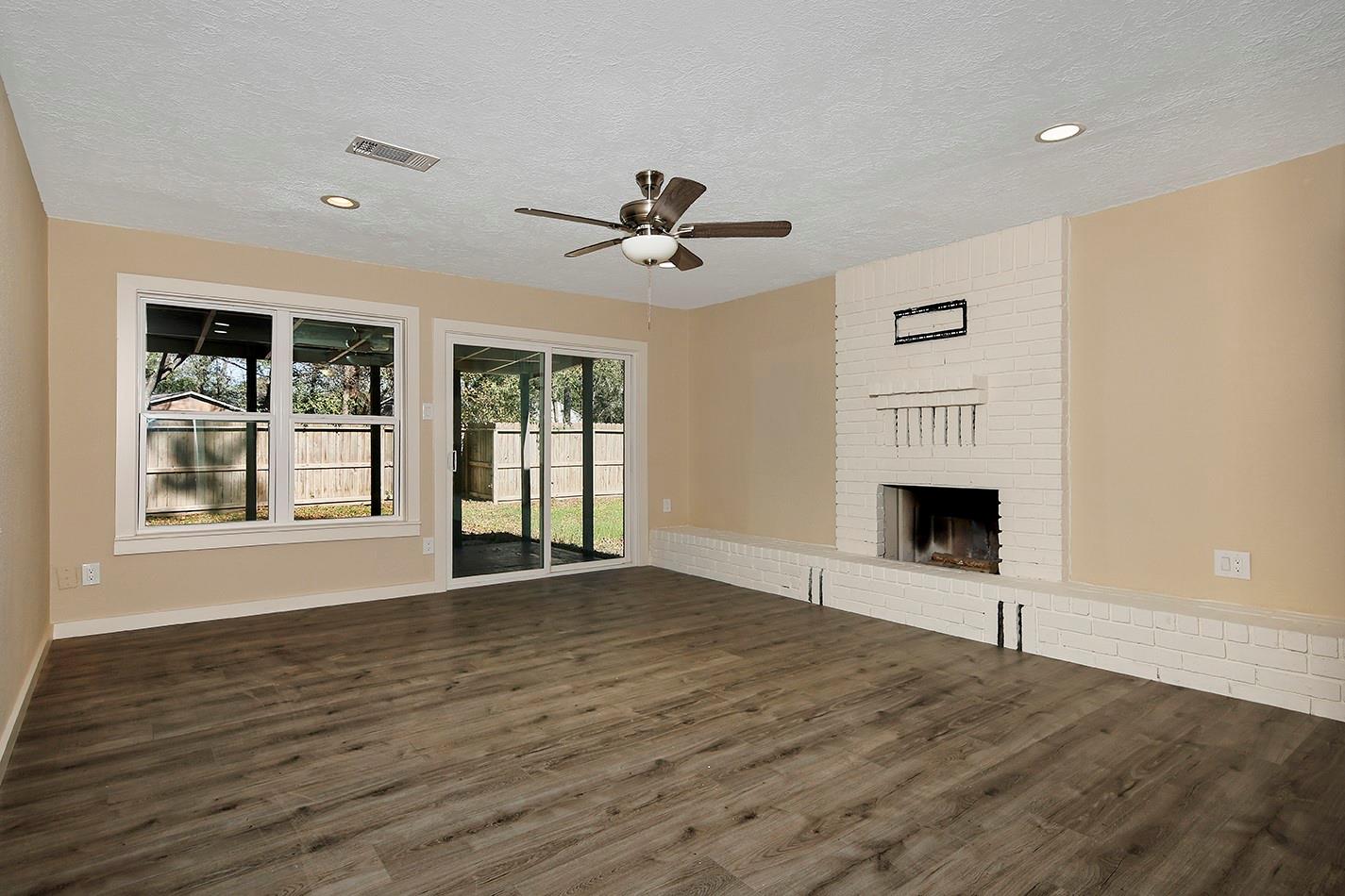 1002 E Red Cedar Circle