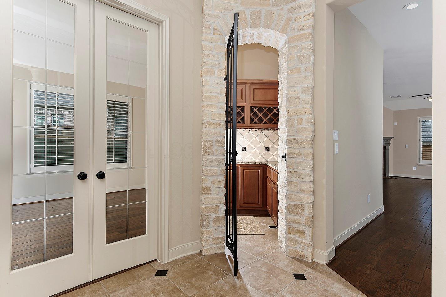 18 Chase Mills Place