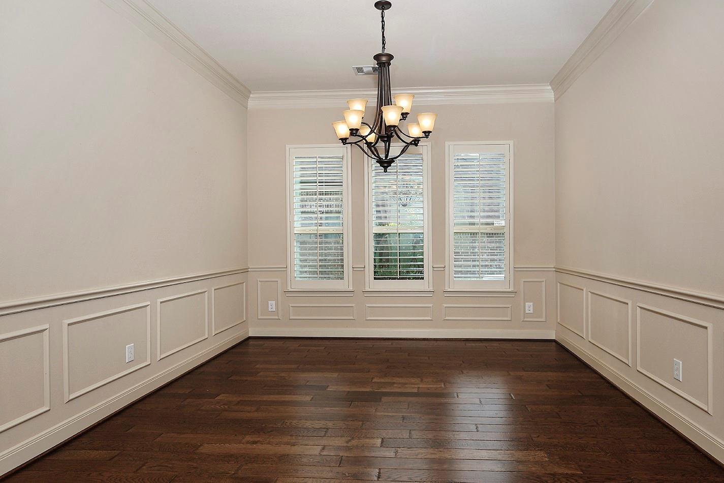 18 Chase Mills Place