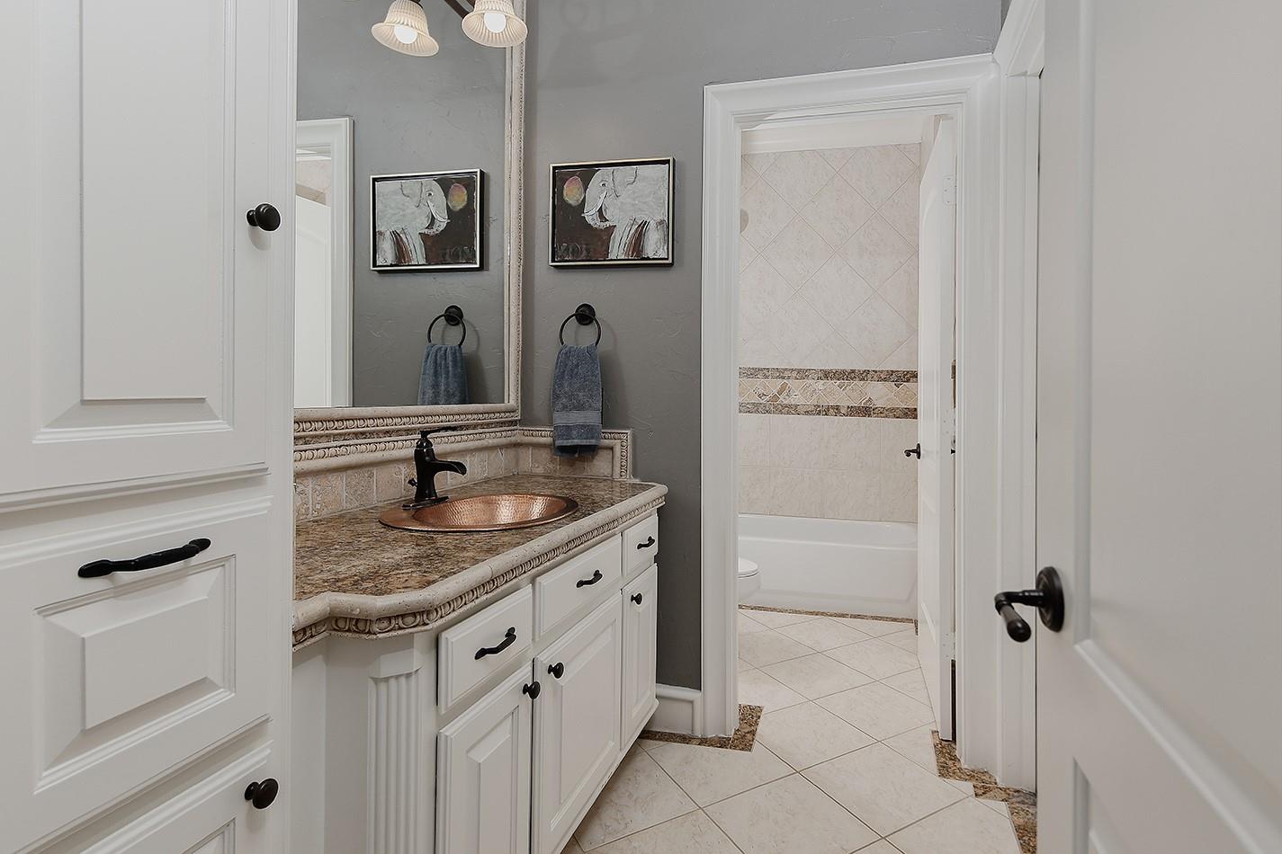 30 Player Green Place