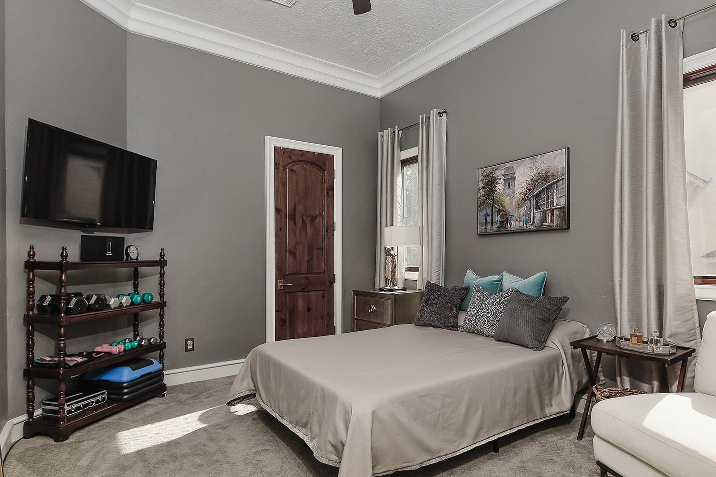 30 Player Green Place