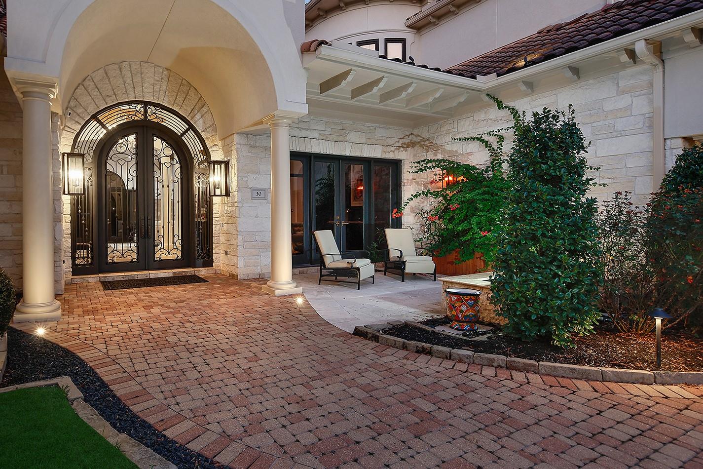 30 Player Green Place