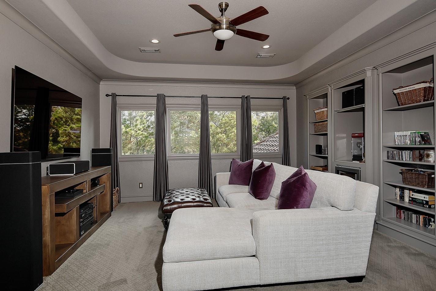 30 Player Green Place