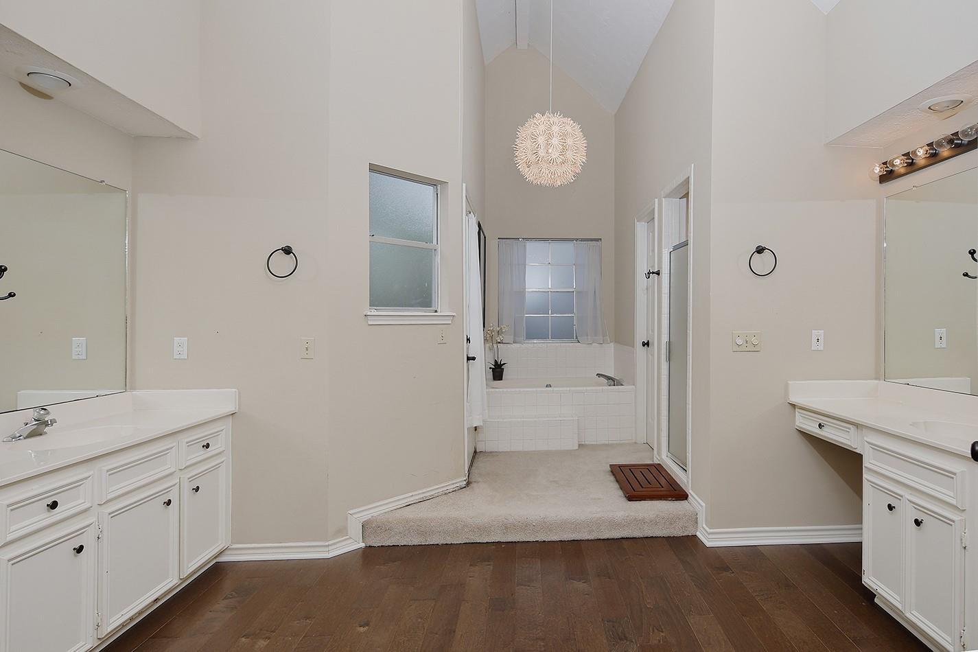 5 Indian Cedar Lane