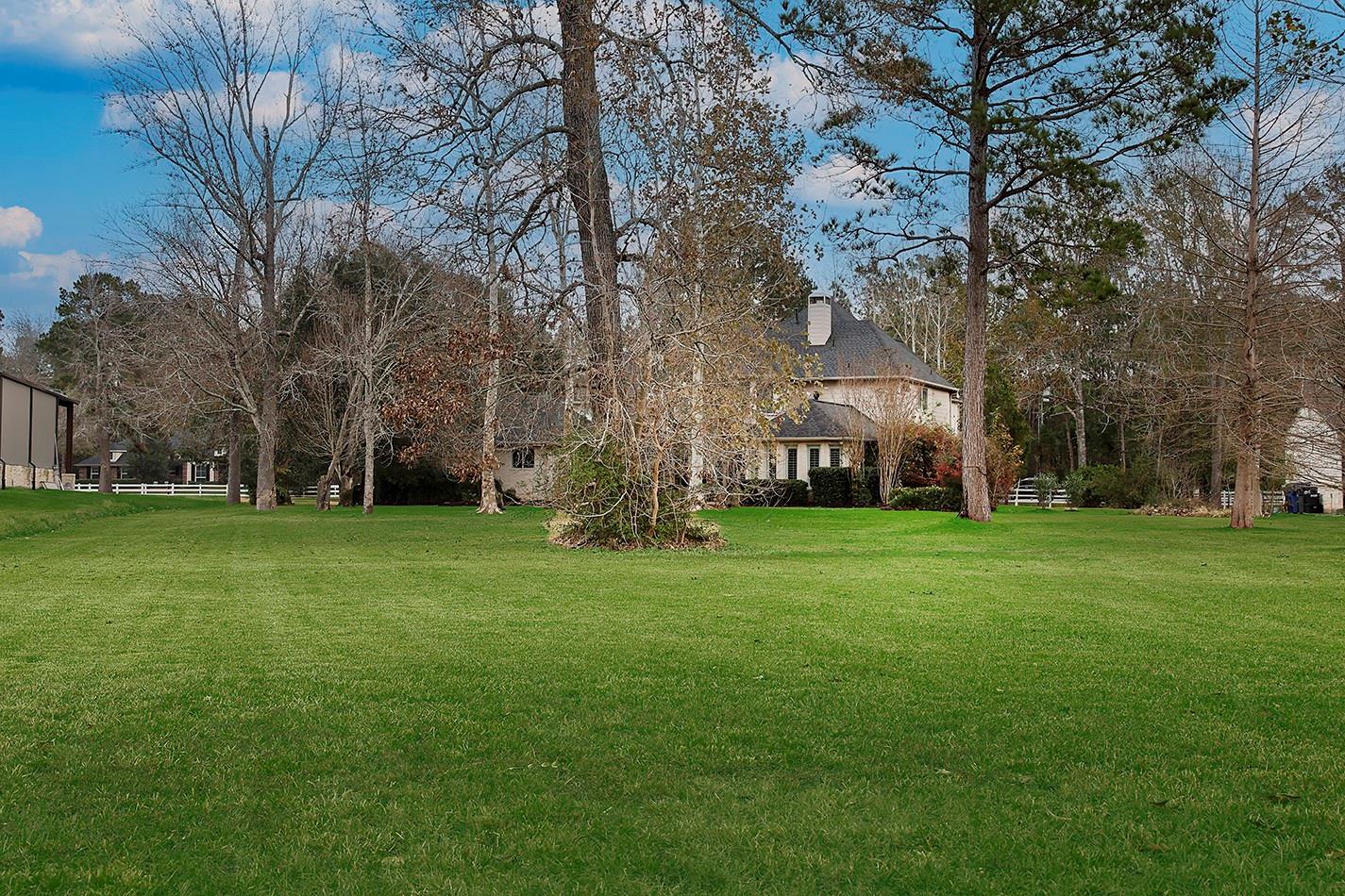 11827 Water Oak Drive