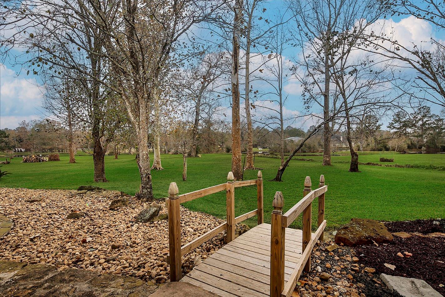 11827 Water Oak Drive