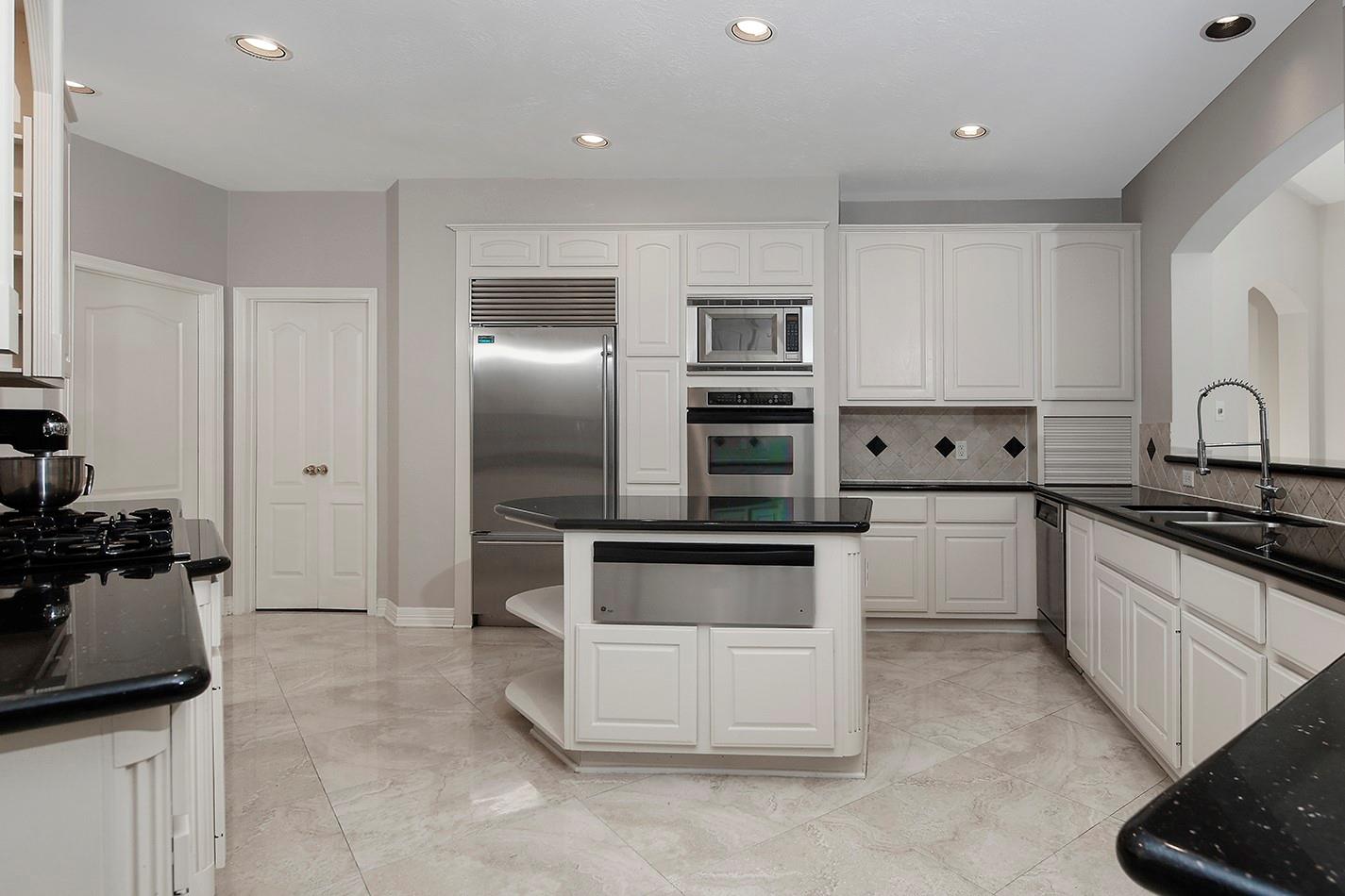 11827 Water Oak Drive