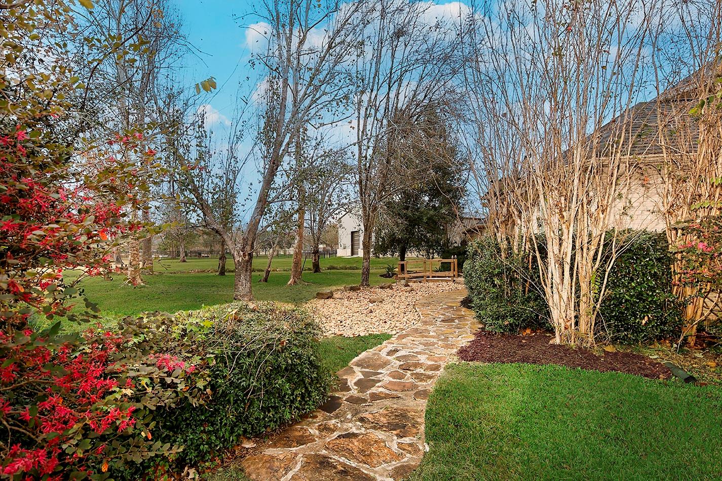 11827 Water Oak Drive