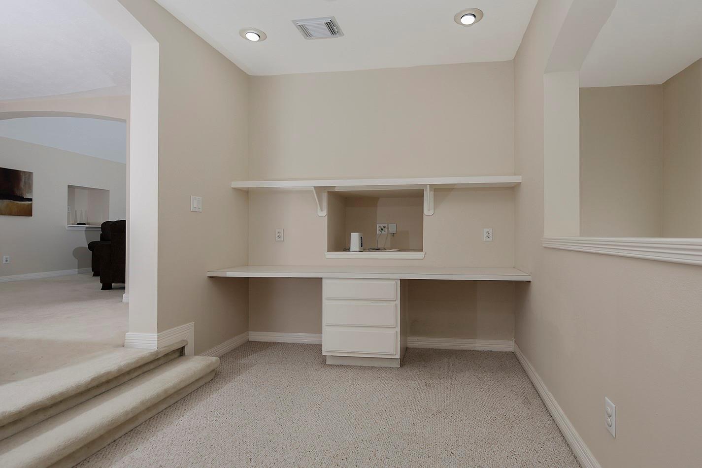 11827 Water Oak Drive