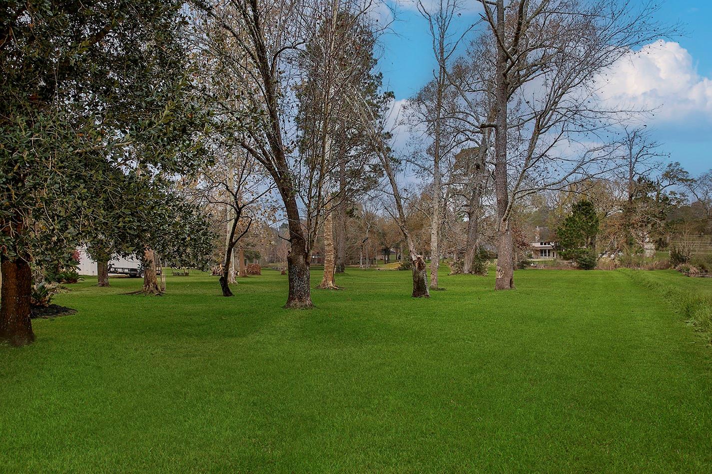 11827 Water Oak Drive