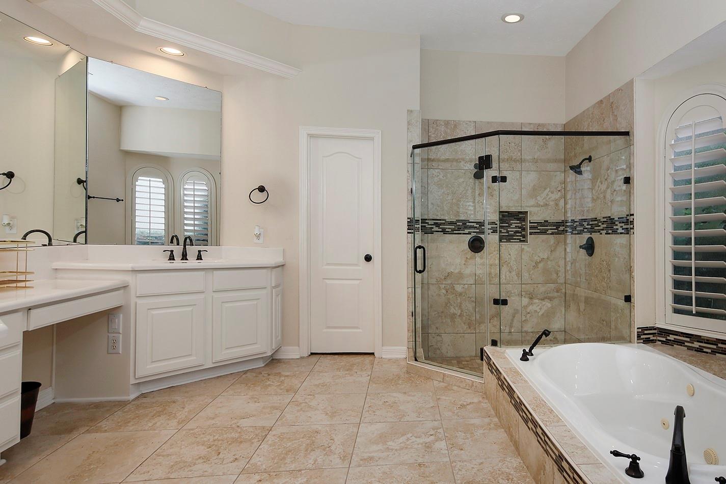 11827 Water Oak Drive