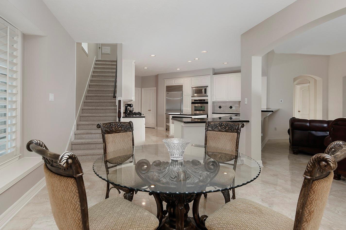 11827 Water Oak Drive