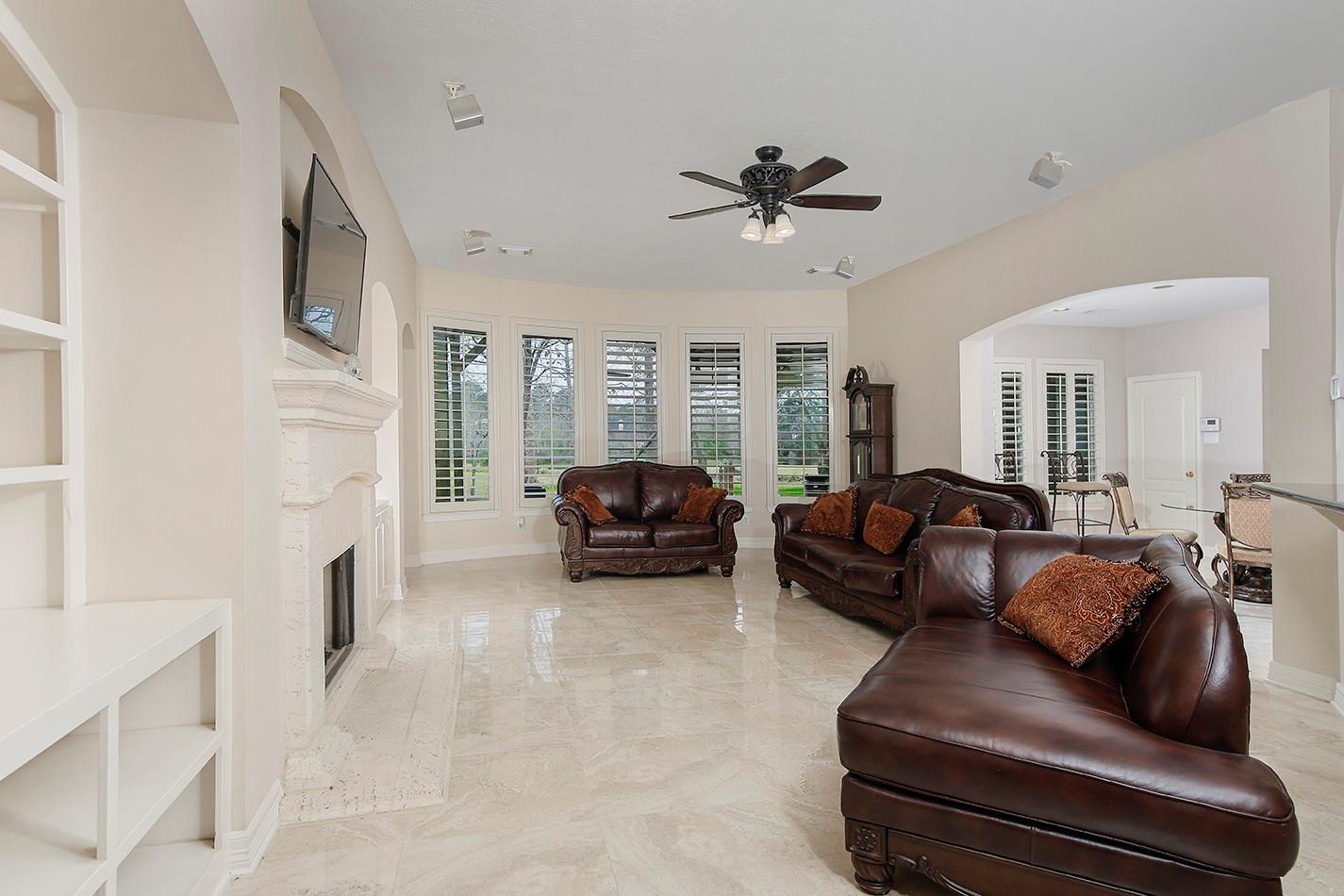 11827 Water Oak Drive