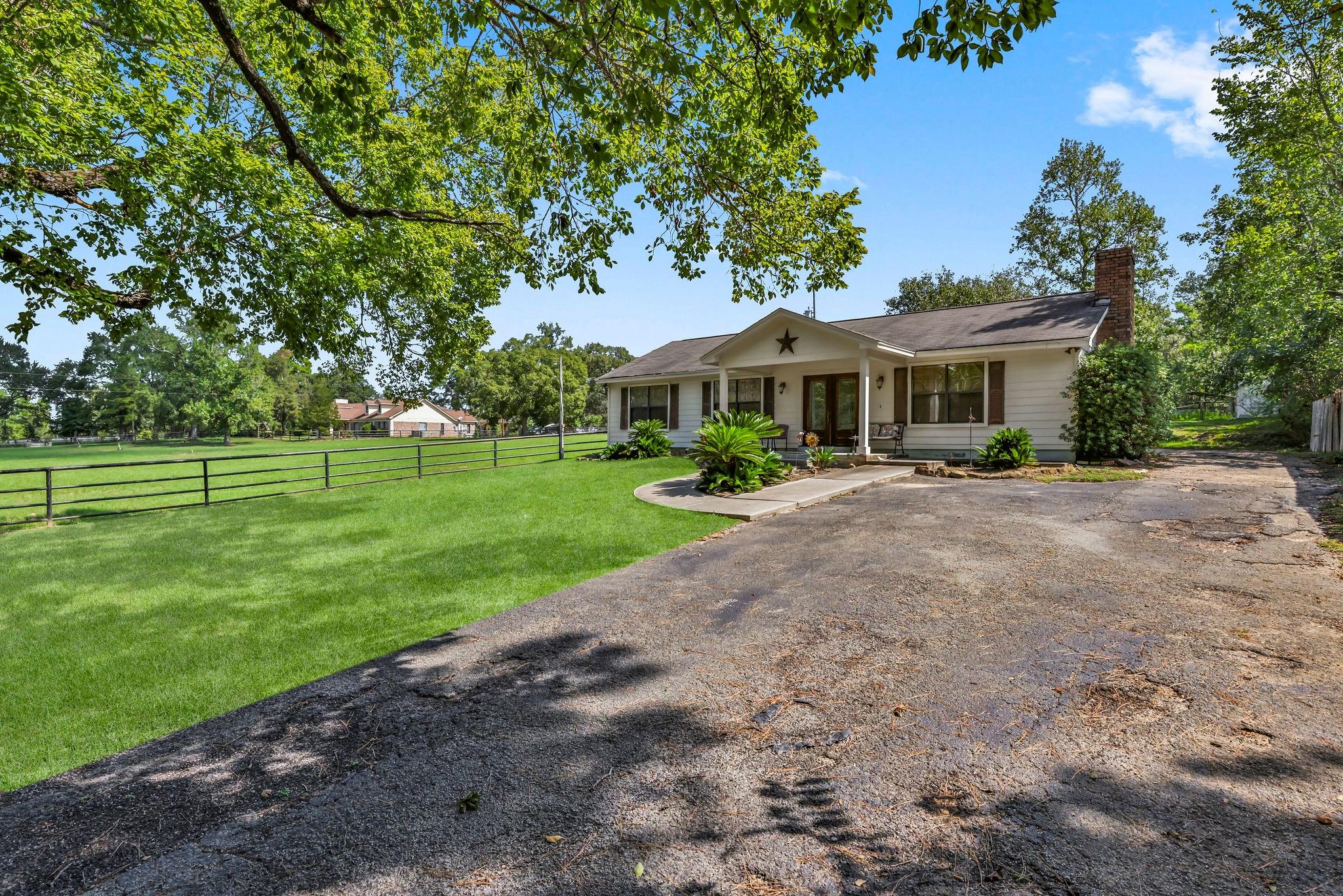 19094 Fm 2854 Road, Montgomery