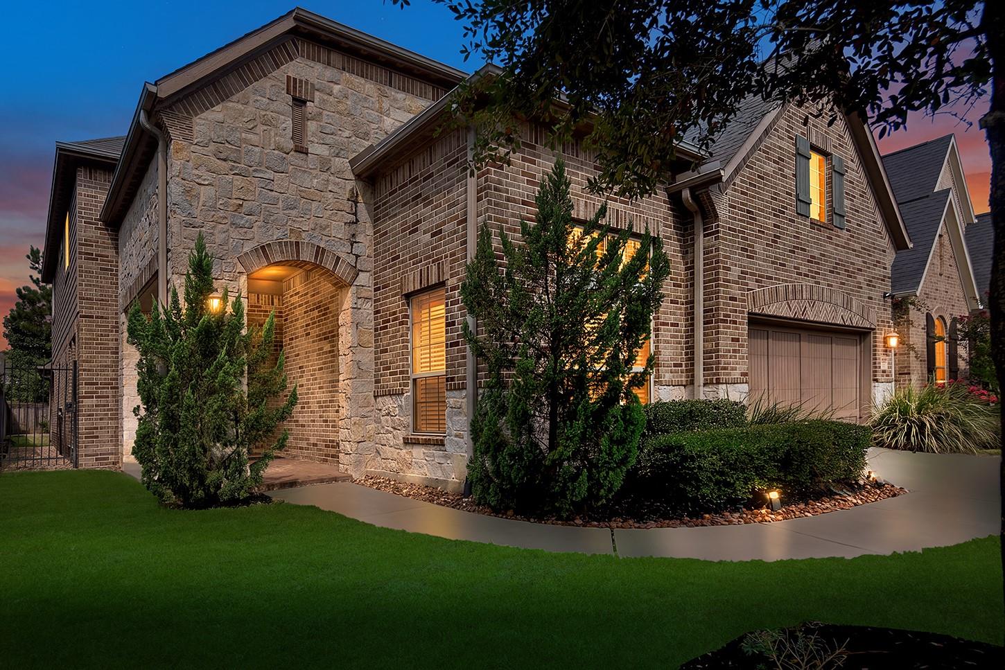 55 Twin Ponds Place