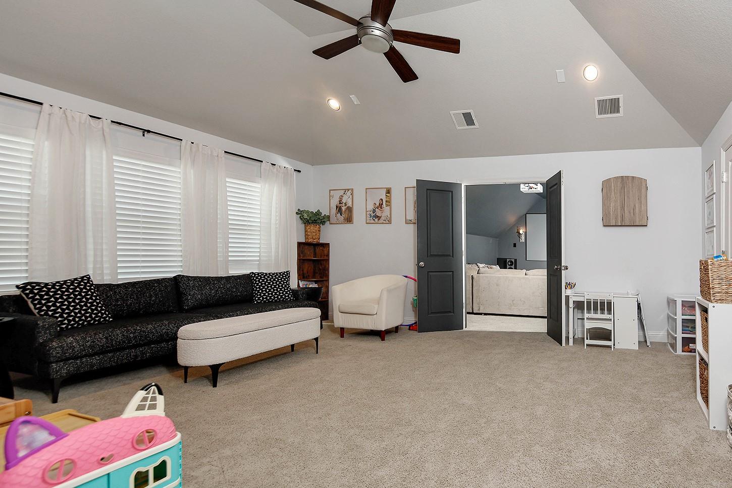 55 Twin Ponds Place