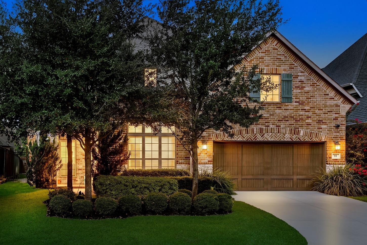 55 Twin Ponds Place