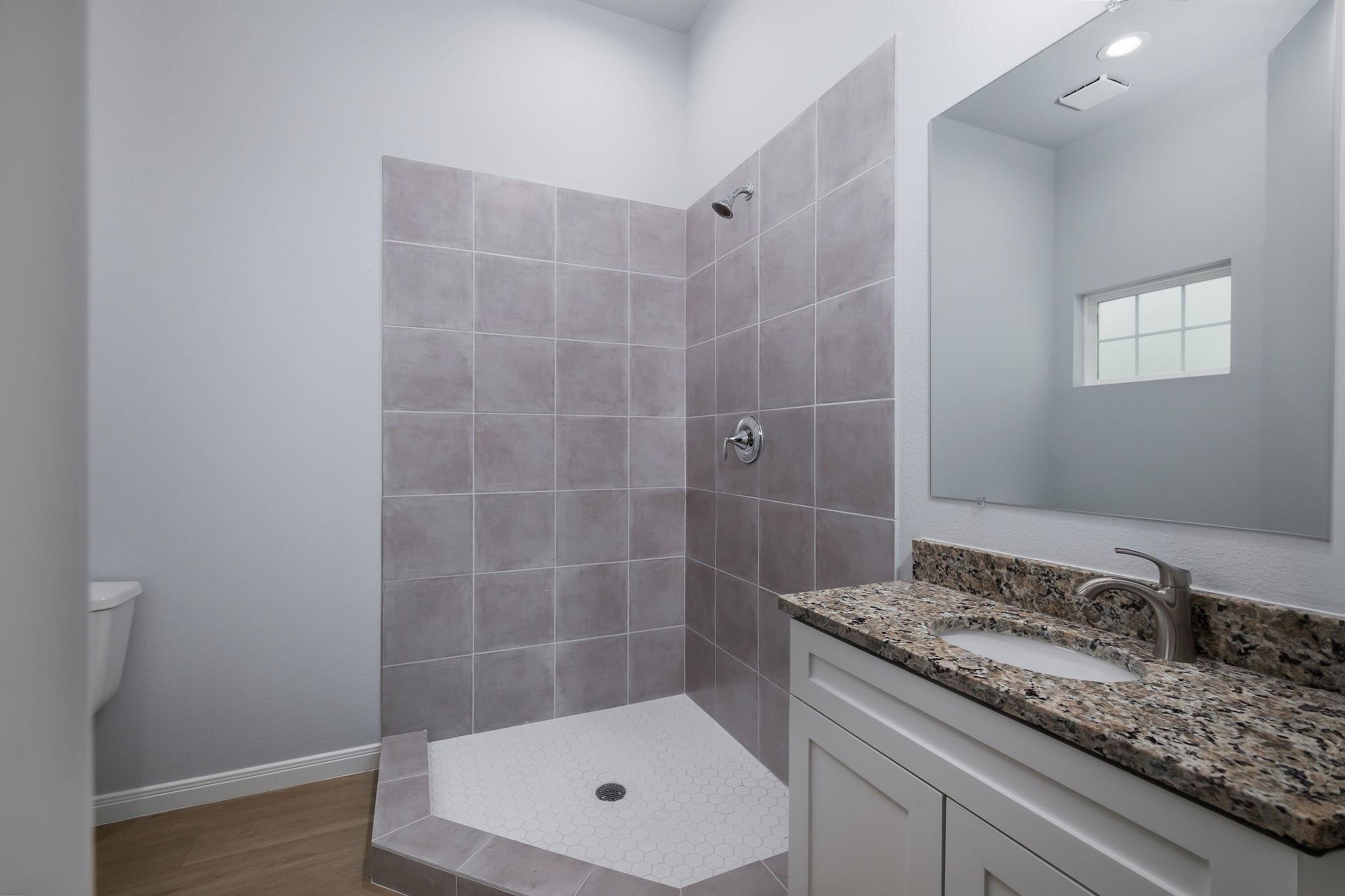 18834 Elegance Avenue