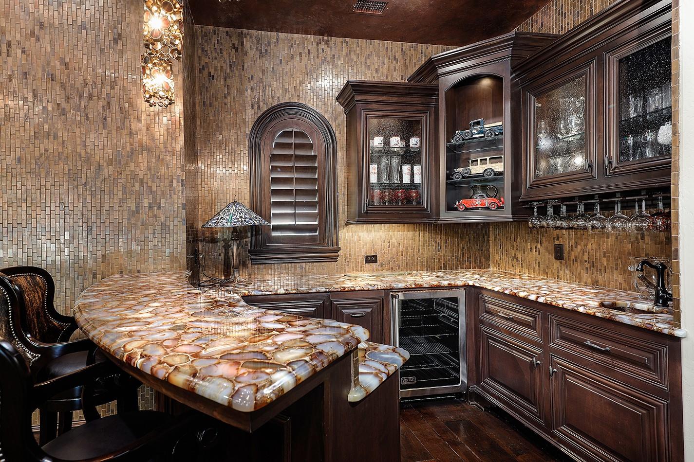 7918 Red Bay Circle