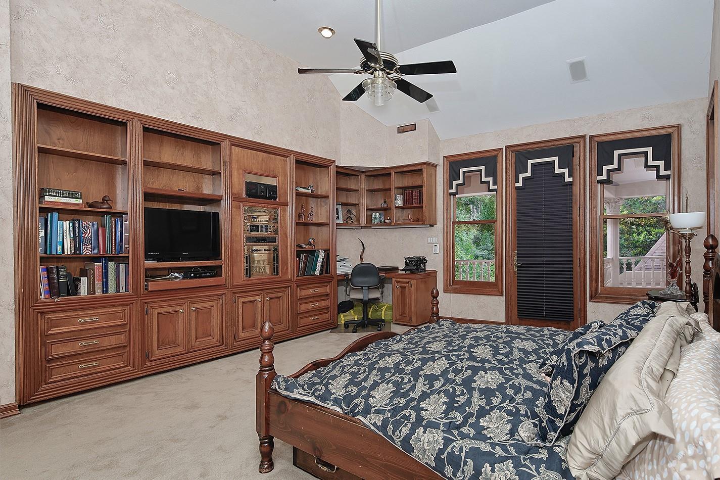 50 Watertree Drive