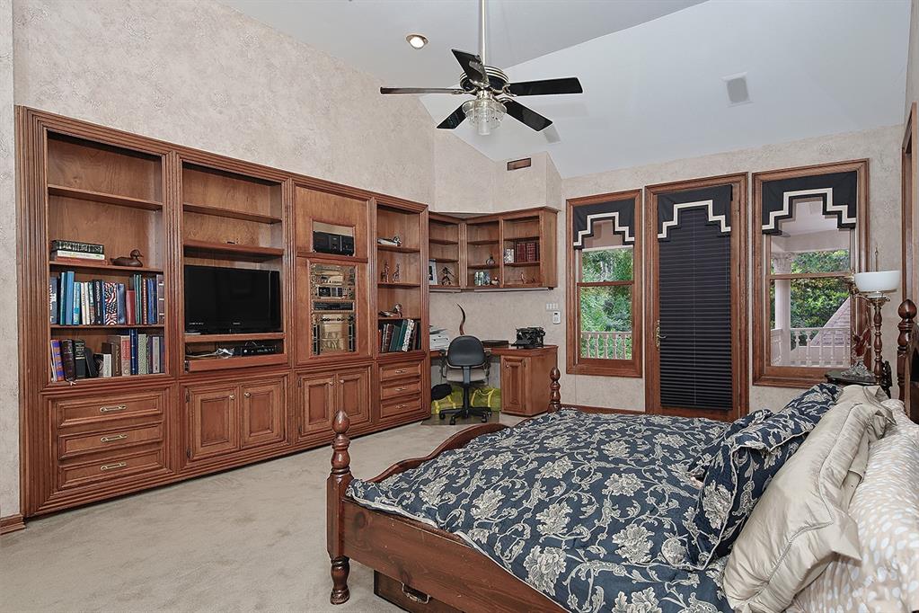 50 Watertree Drive