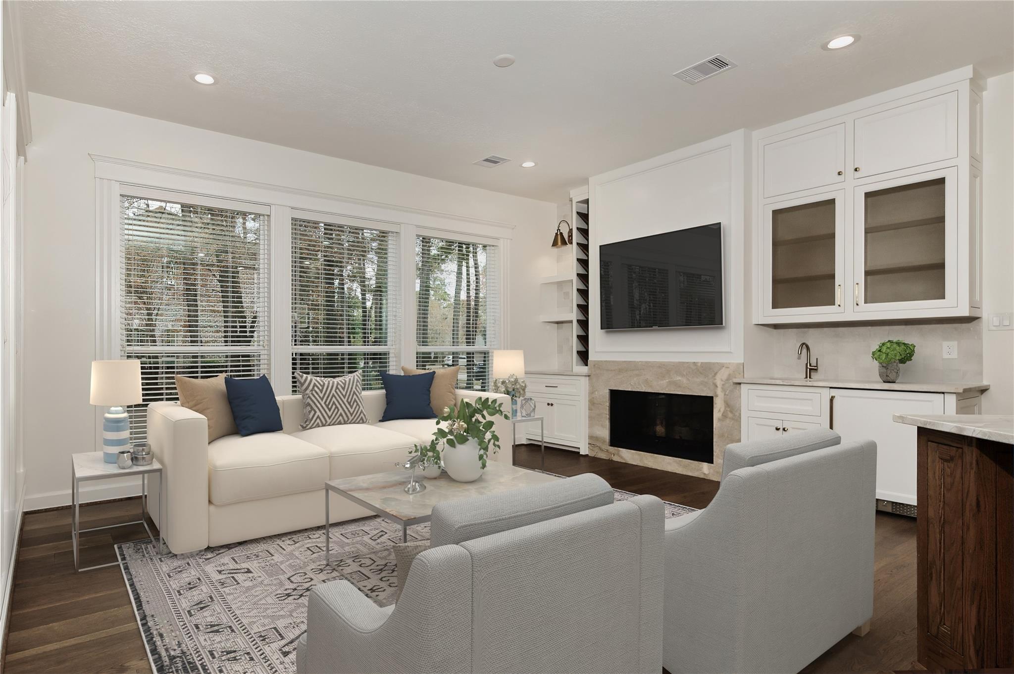 170 Golden Shadow Circle