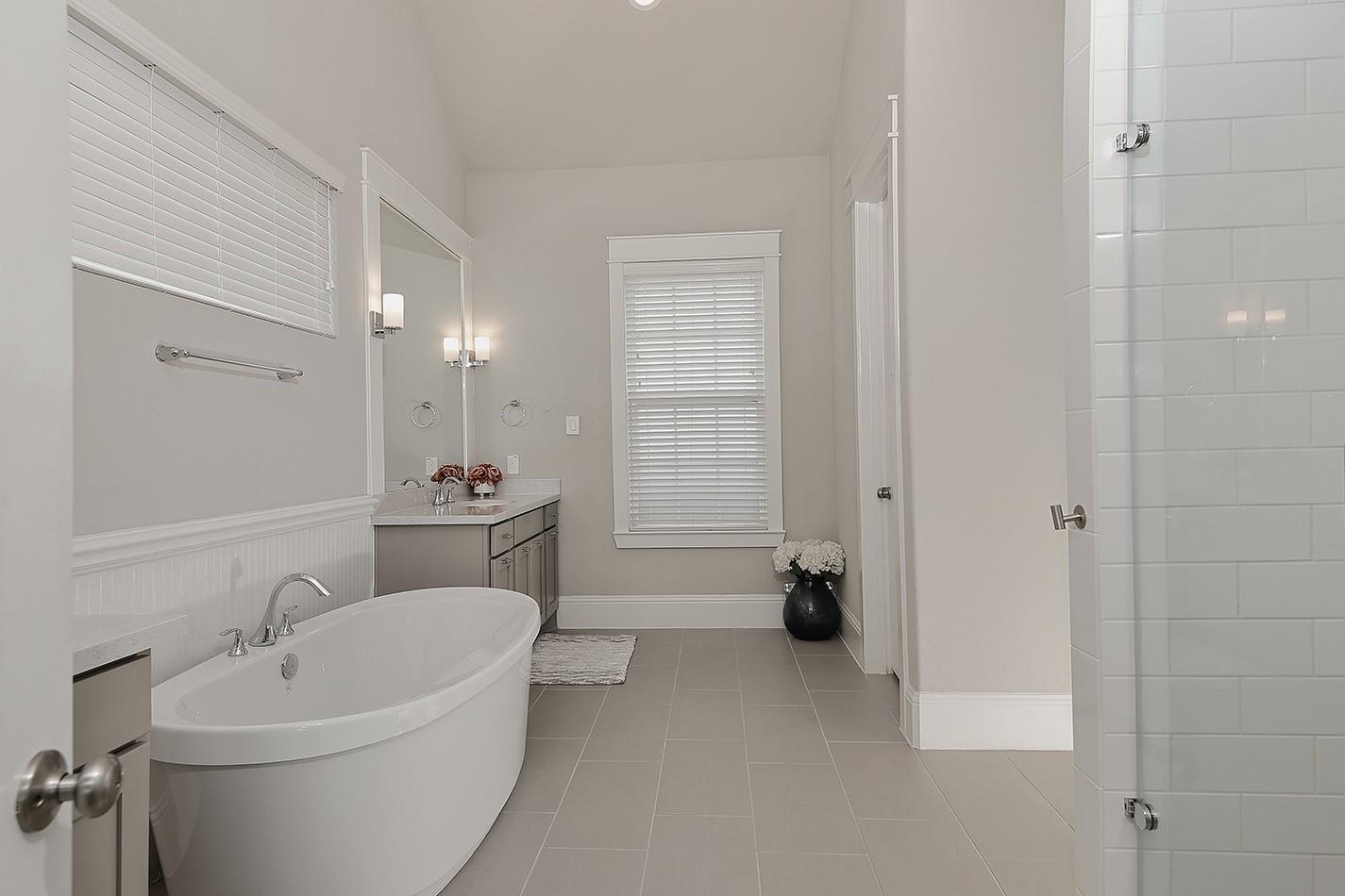 2205 Salt Grass Trail