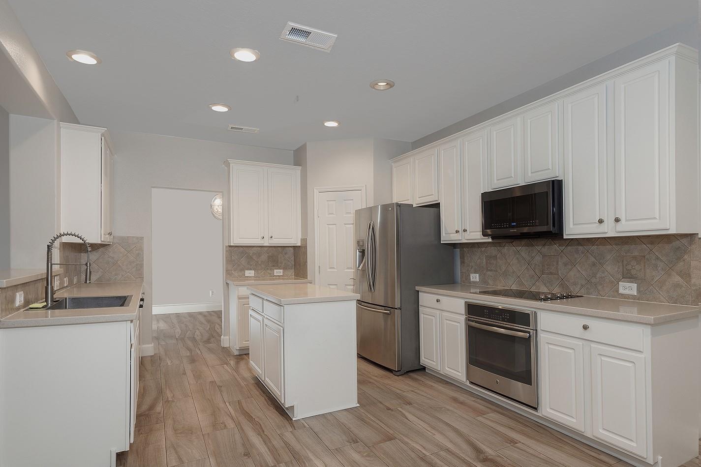 203 S Brooksedge Circle