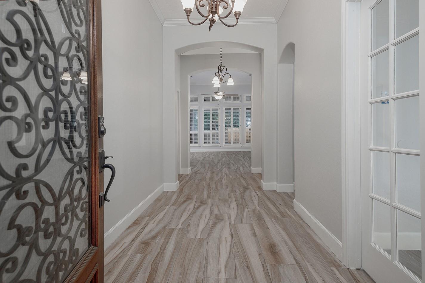 203 S Brooksedge Circle