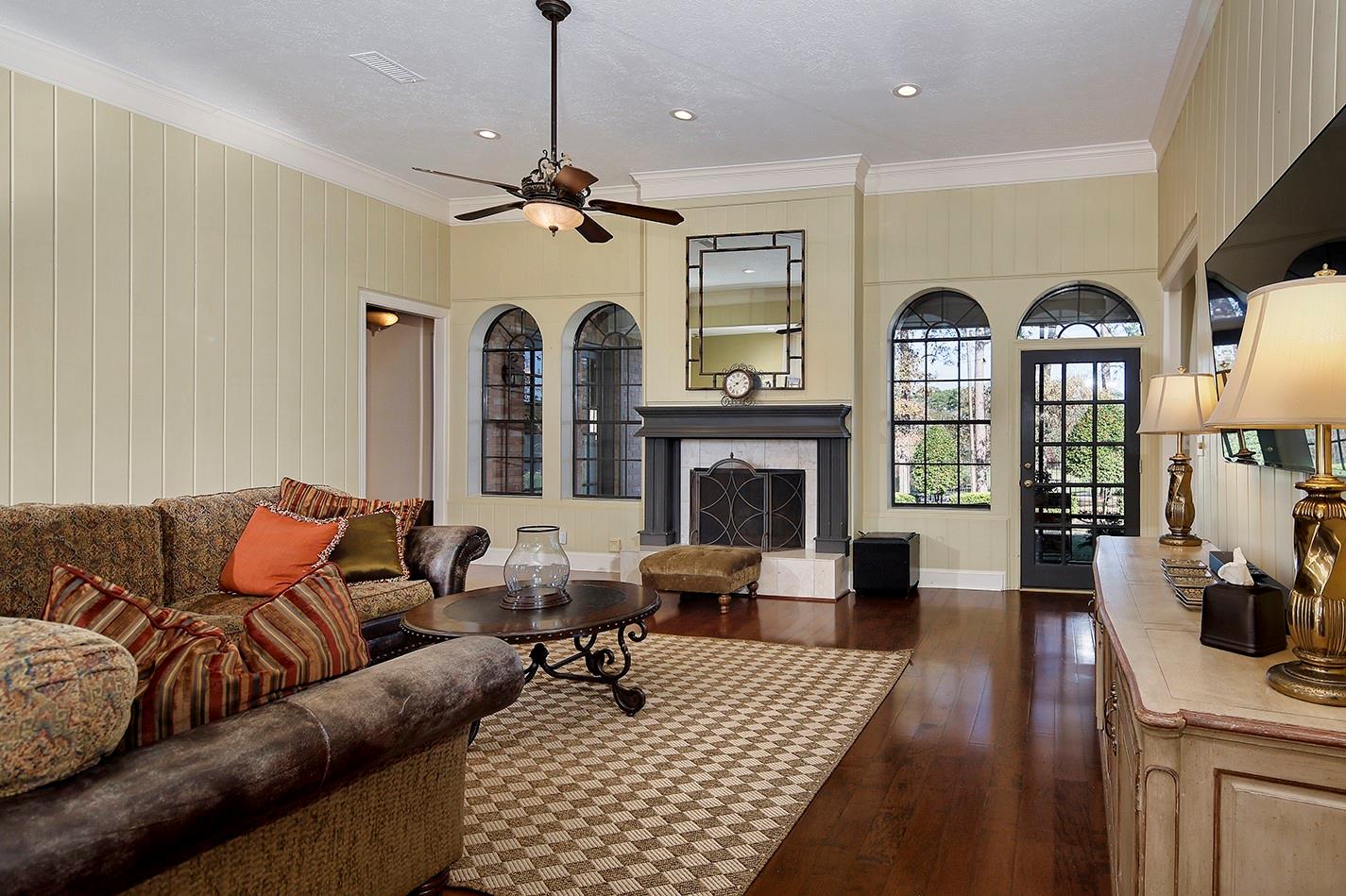 24635 W Kingscrest Circle