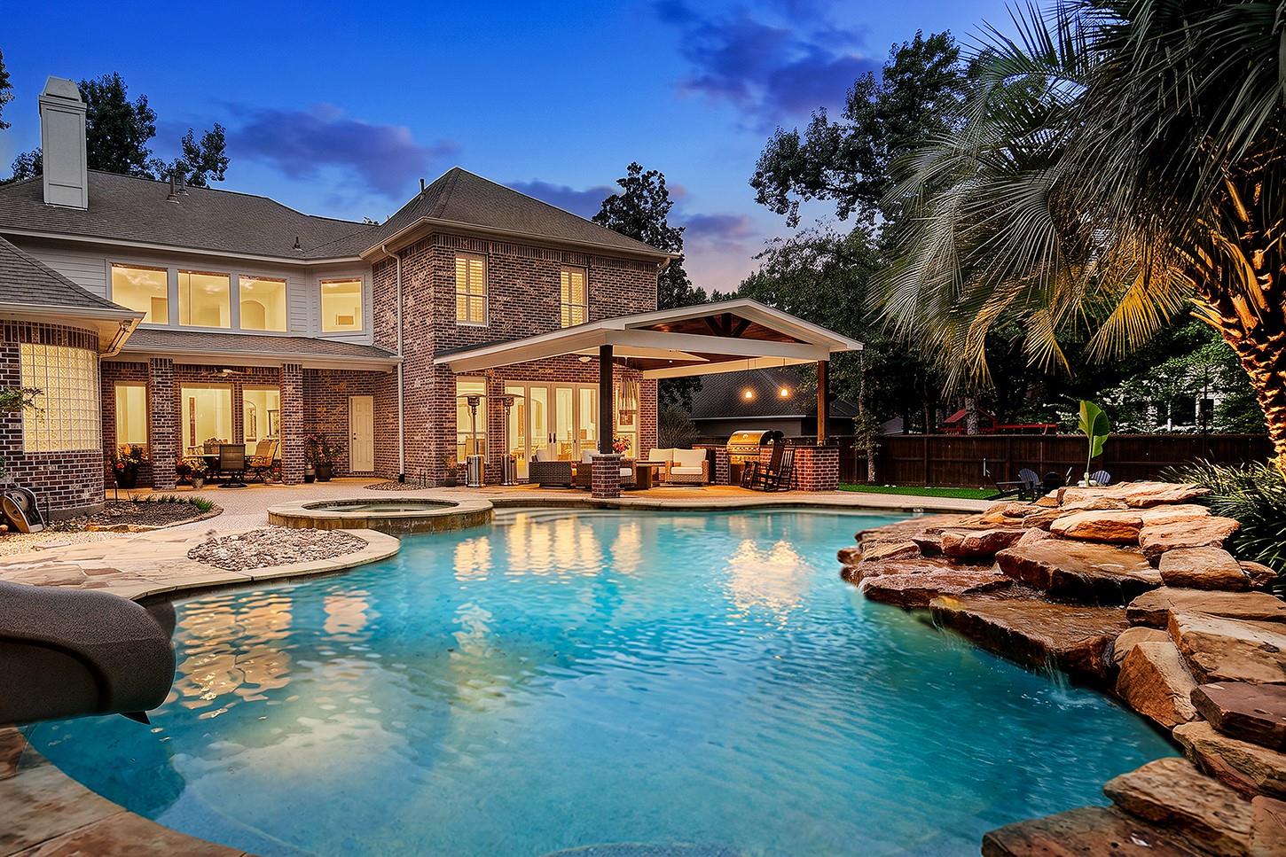 6 Noble Bend Place