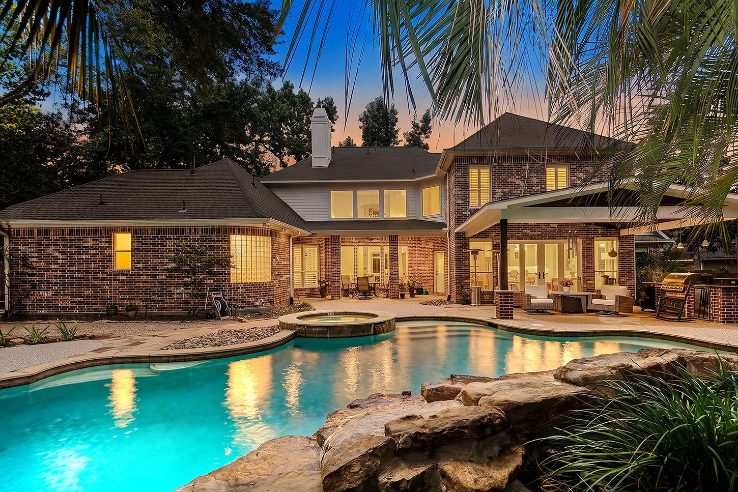 6 Noble Bend Place