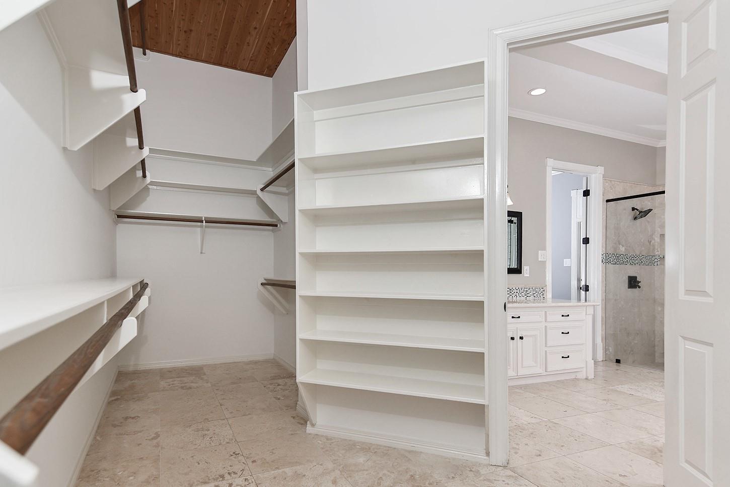6 Noble Bend Place