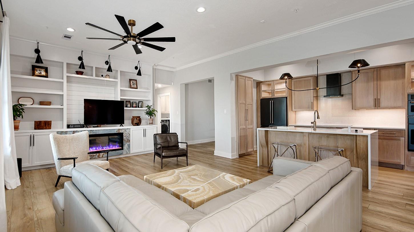 161 W Breezy Way # C Unit: 3-C