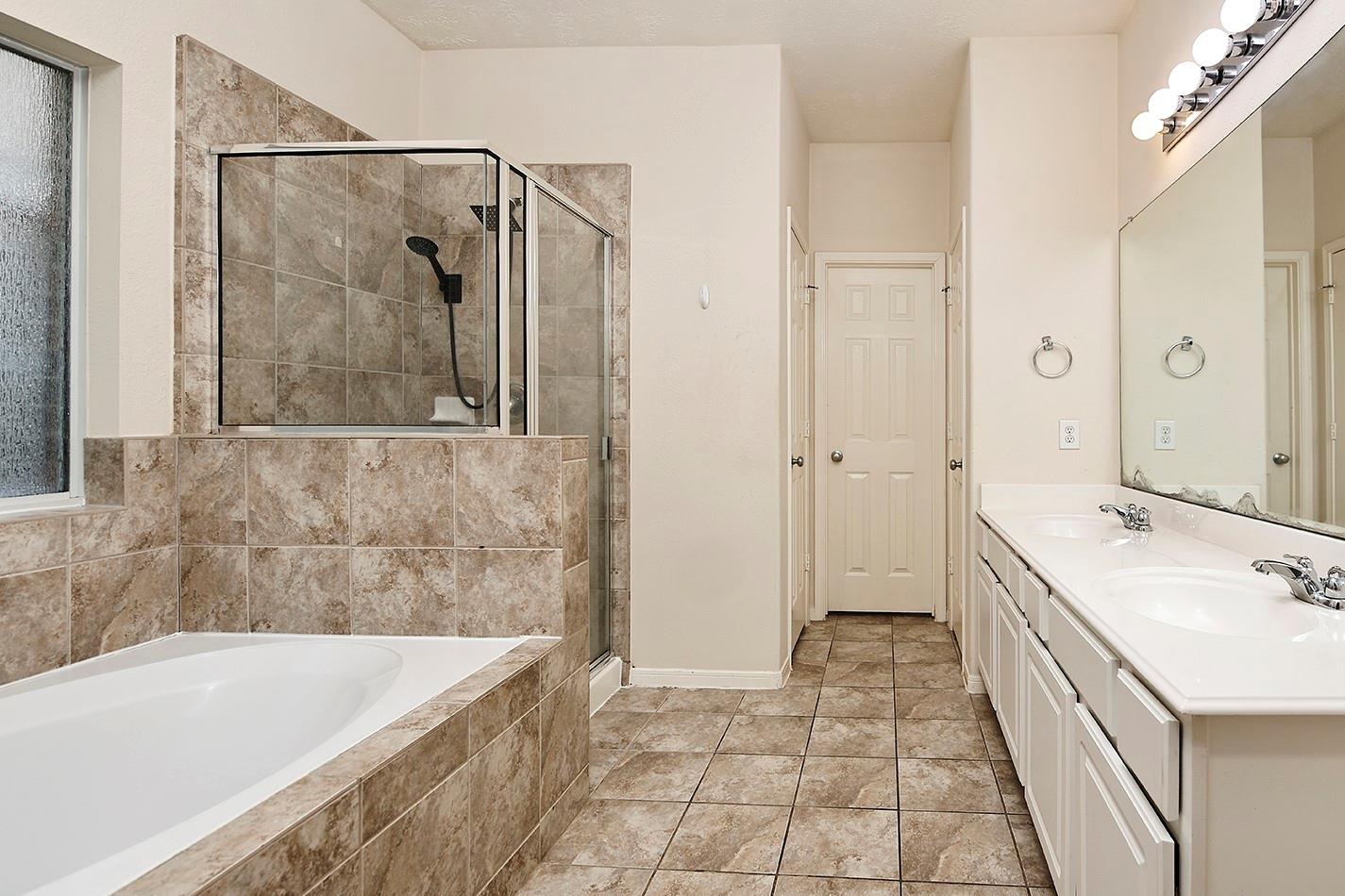 5322 Ringneck Glen Drive