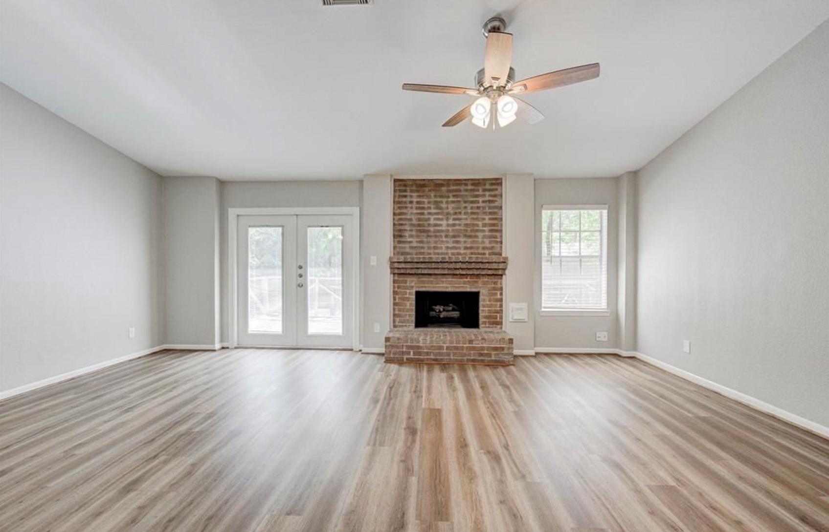34 N Circlewood Glen