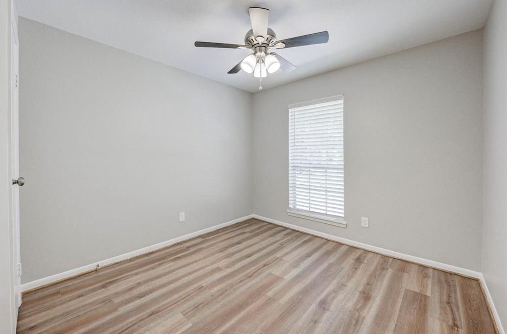 34 N Circlewood Glen