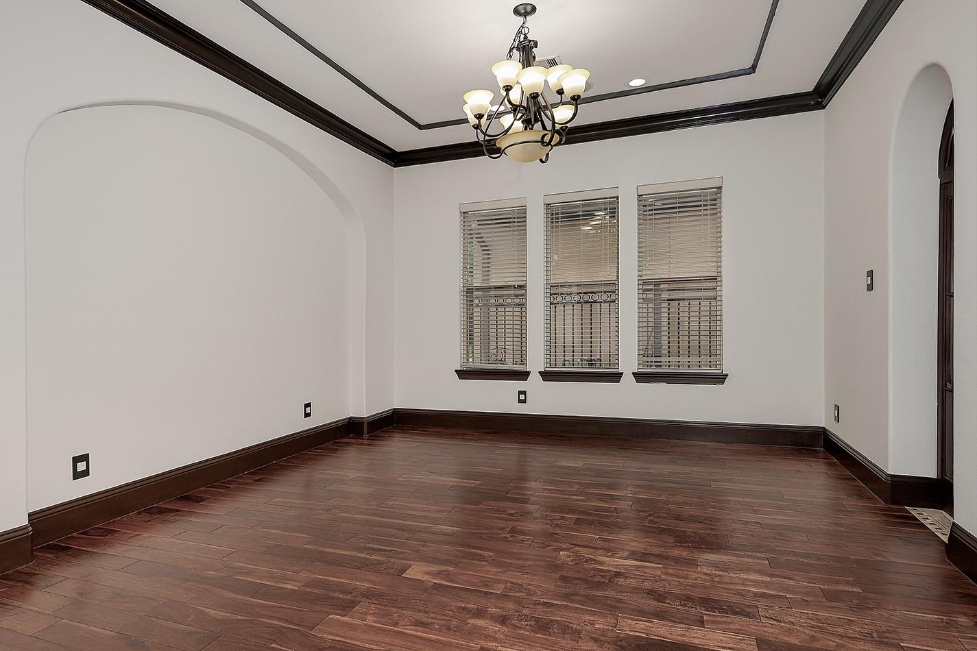 31 N Player Manor Circle