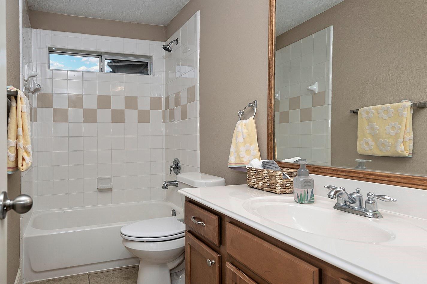 19122 Lost Mine Trail