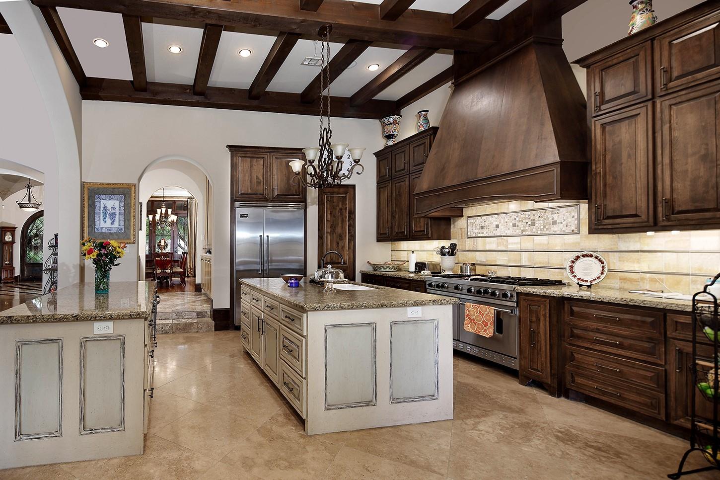 83 S Palmiera Circle