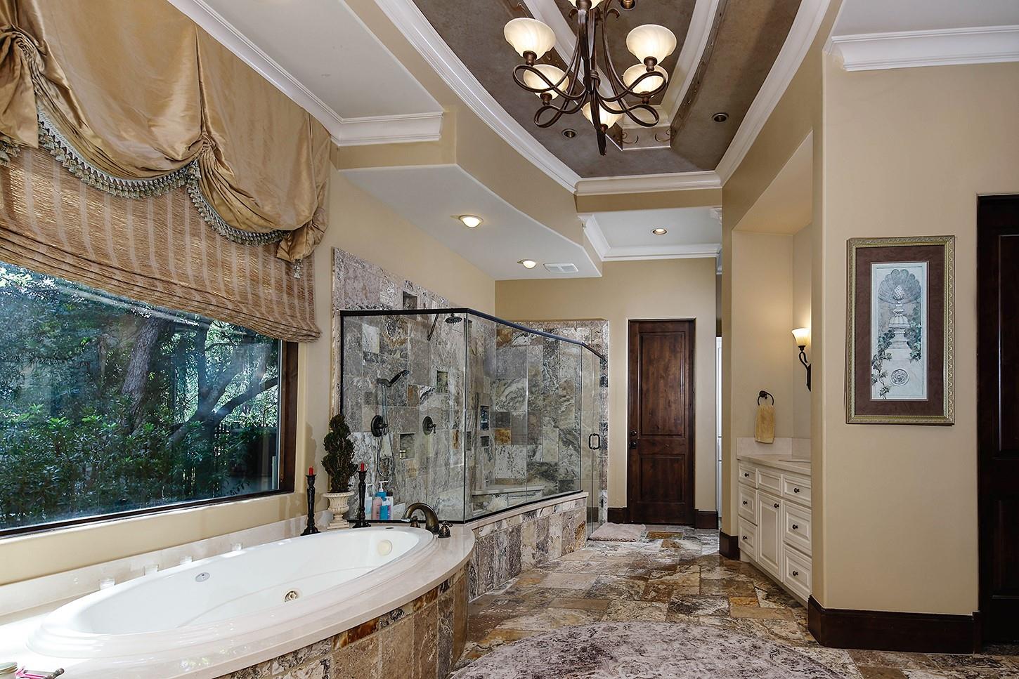 83 S Palmiera Circle