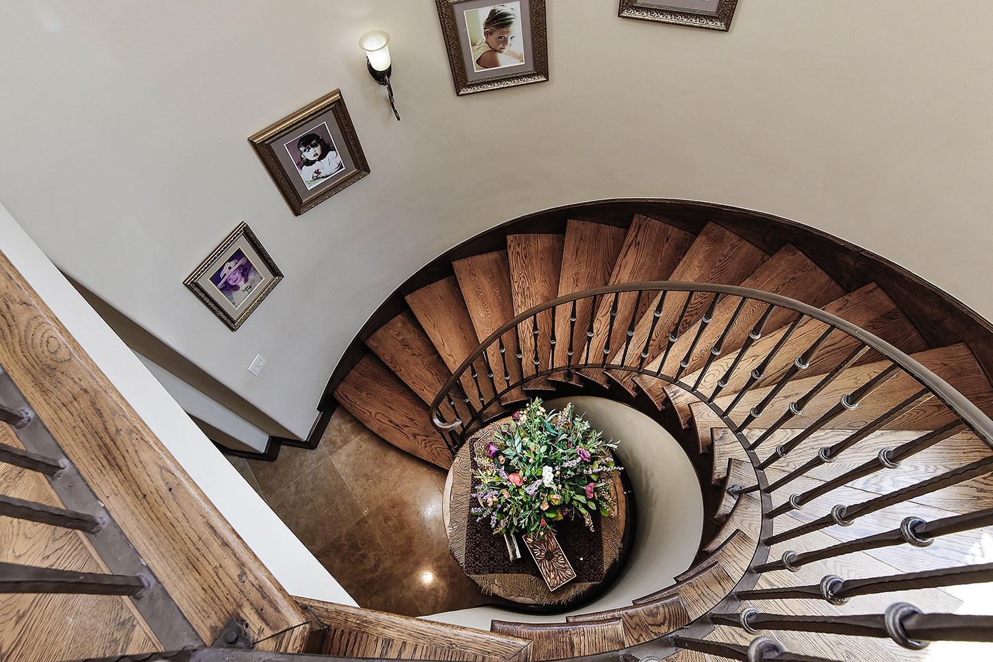 83 S Palmiera Circle