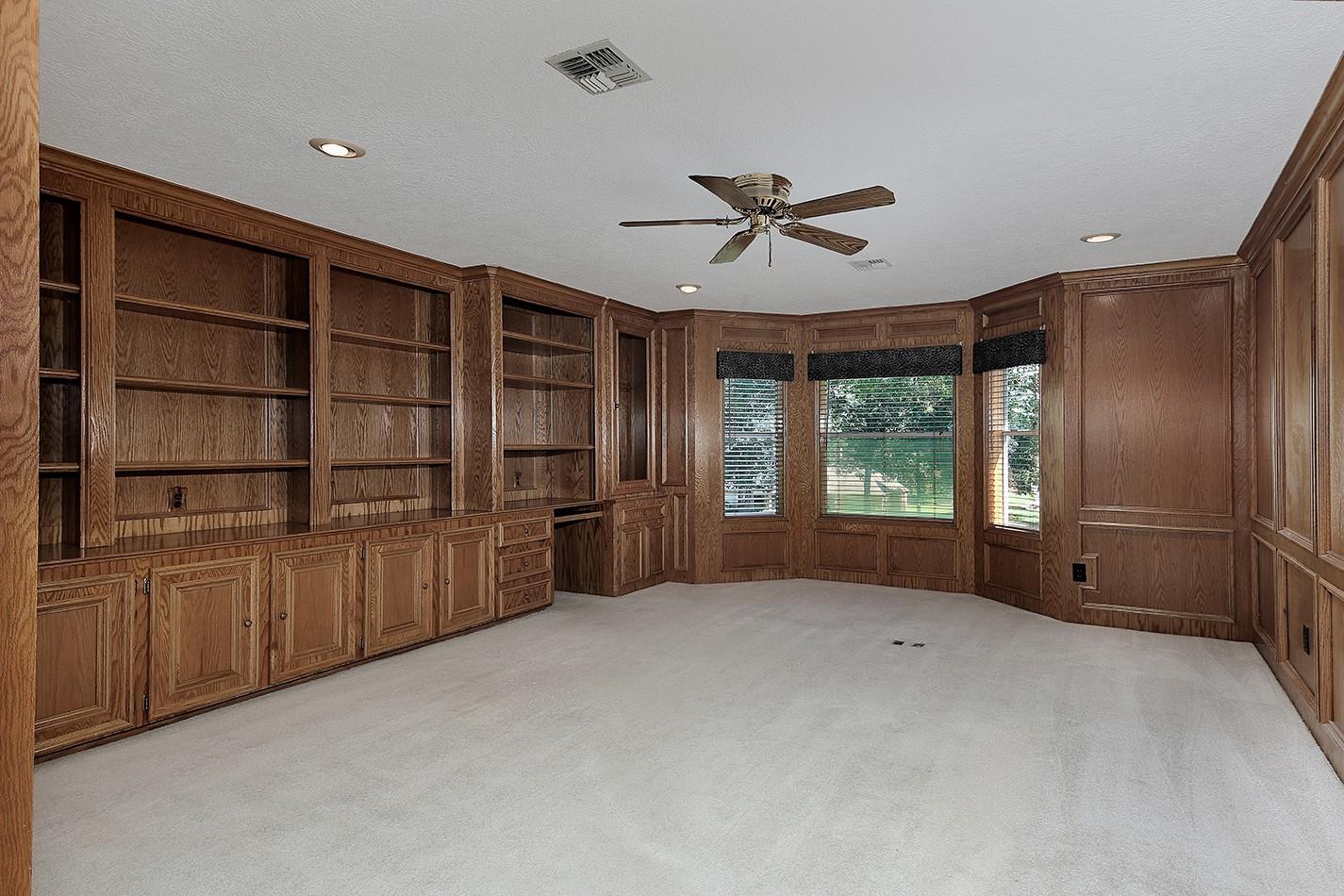 3134 Lake Island Drive