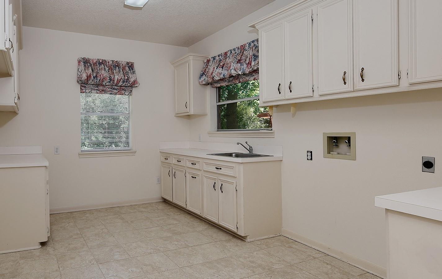 3134 Lake Island Drive